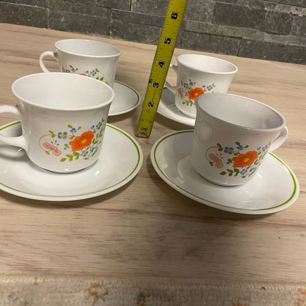 Vintage Corelle by Corningware Mugs and Matching Saucers Set